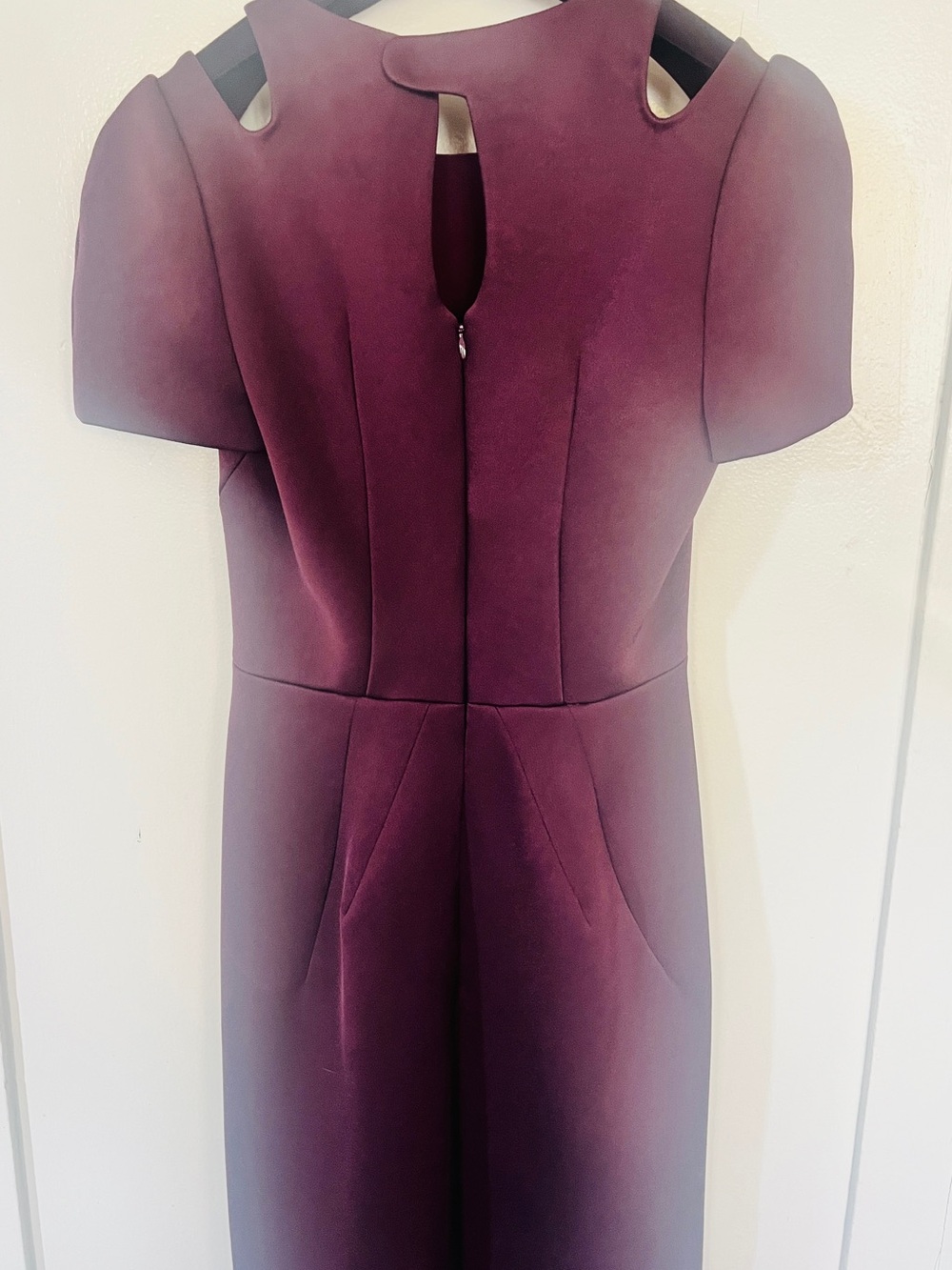 Zac Posen Plum Sheath Dress with Cutout Shoulders 6 - Picture 7 of 10